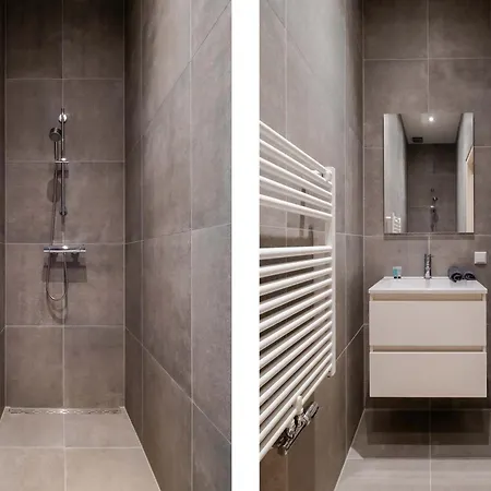 Modern One Bedroom - West