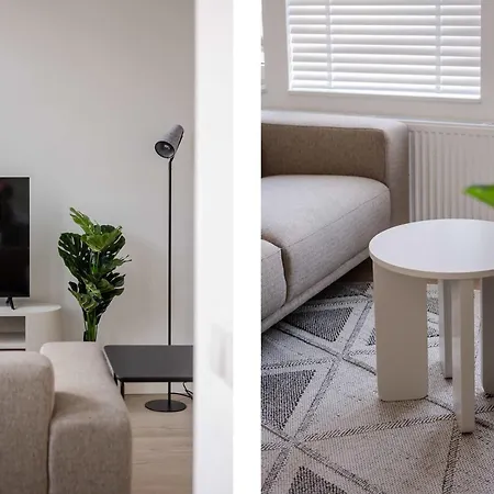 Apartman Modern One Bedroom - West