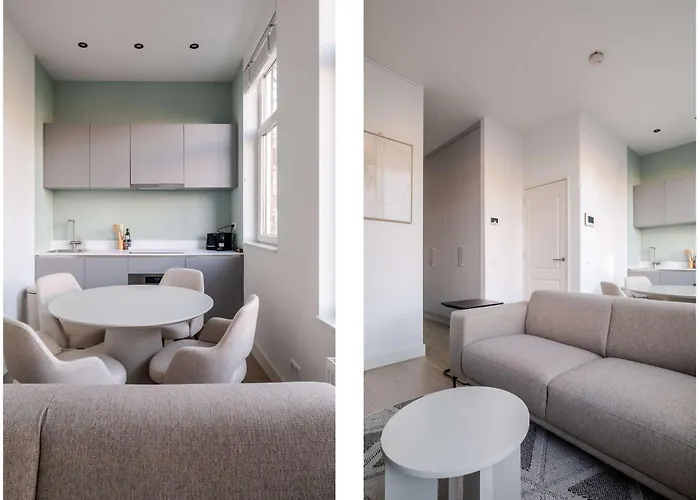 Modern One Bedroom - West Apartment *